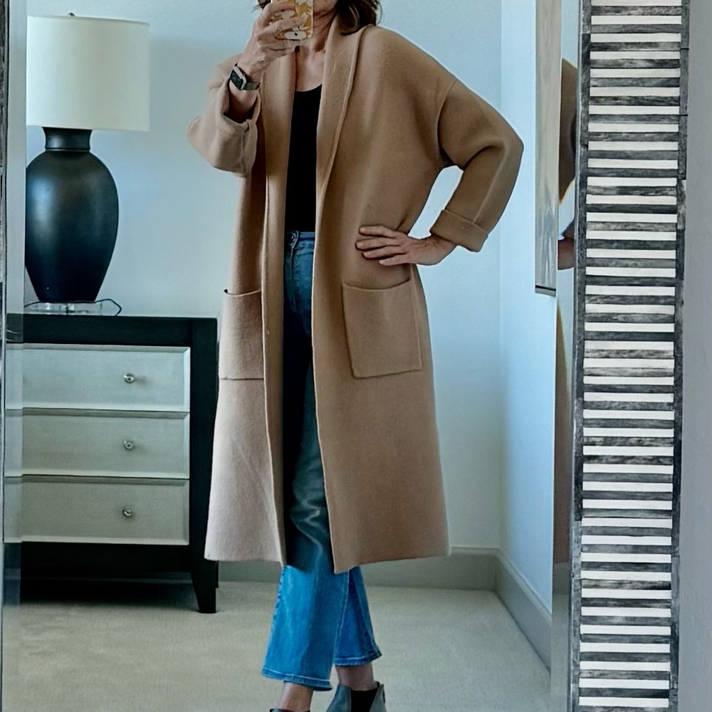 Mango Oversized Knitted Sweater Coat Size XS-S. Tan color. Very roomy size down